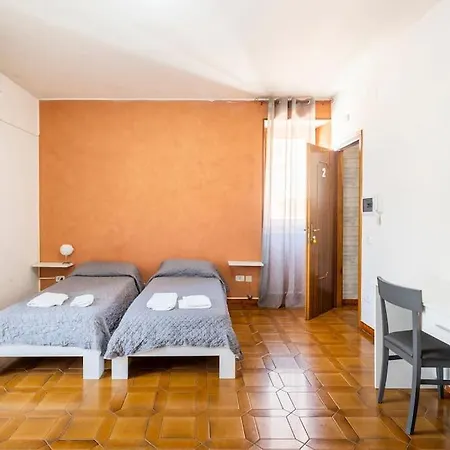 Daire Al Centro Storico - Camera Doppia Con Bagno Privato